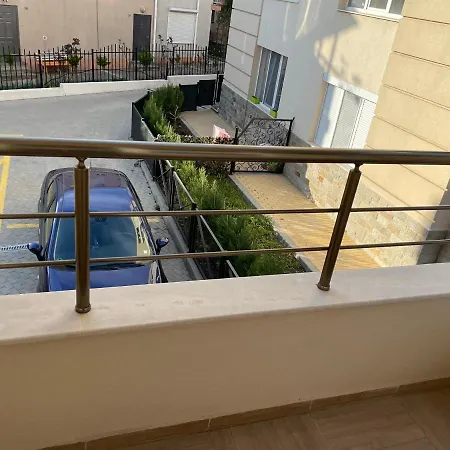 Студио Сарафово 2 Appartement Burgas